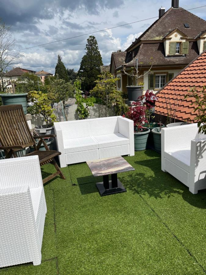 Chambre Papillon Avec Acces Terasse La Neuveville Exterior foto